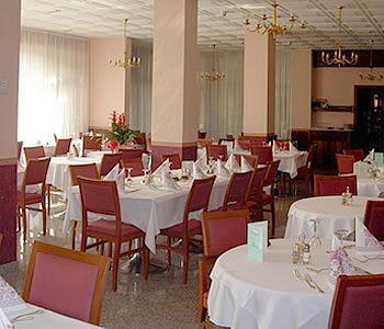 Riviera 3* Riva del Garda